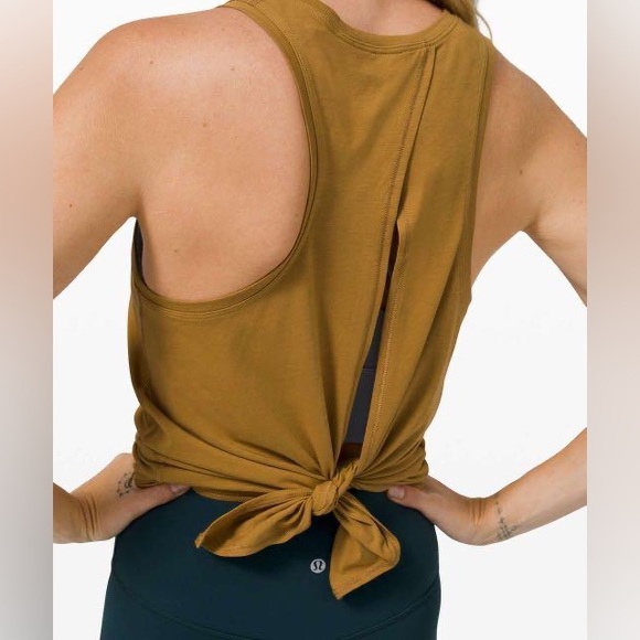 LULULEMON All Tied Up Tank Top Size 10 Spiced Bronze EUC - Picture 4 of 4